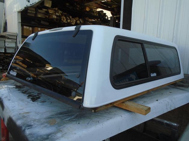 1995-2004, TOYOTA TACOMA 6' Bed, XC Camper Shell. It has Front Boot - /