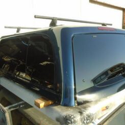2015-2020, FORD F150 5.5' Bed. Camper Shell. It has Front Slider Window, Black Headliner and Top Rack - /